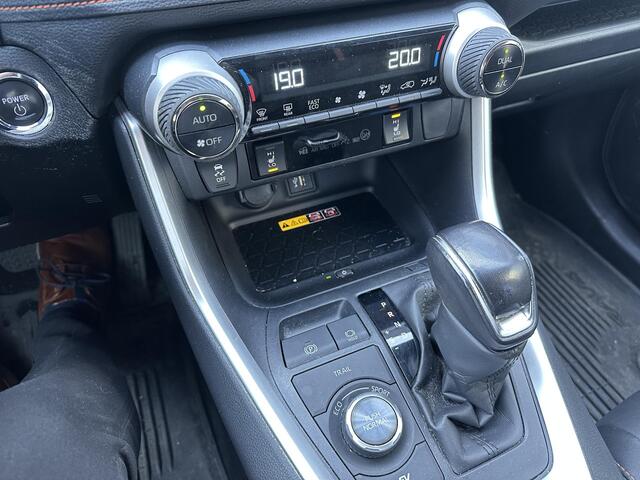 Toyota RAV4 2.5 Hybrid AWD ADVENTURE | Premium JBL audio | 19 inch | Lederen bekleding | Stoelverwarming
