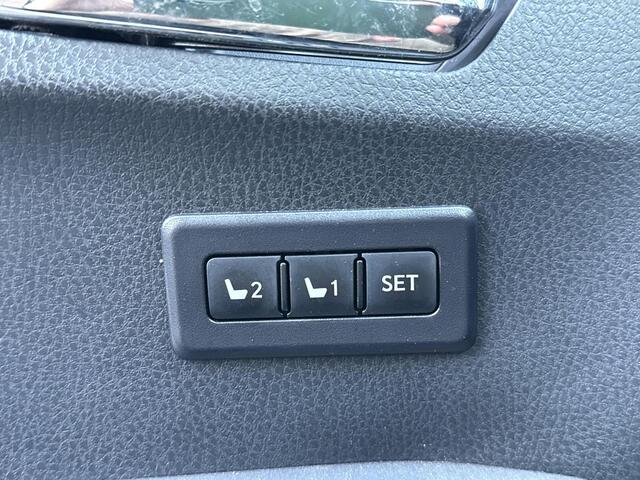 Toyota RAV4 2.5 Hybrid AWD Executive **NAVIGATIE/ TREKHAAK/ ADAPTIEF CRUISE CONTROL/ 360 CAMERA/ GARANTIE**