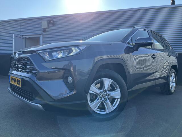 Toyota RAV4 2.0 VVT-iE Dynamic Navigatie, Stoelverwarming, Stuurwiel verwamd, Achteruitrijcamera, Goed onderhouden