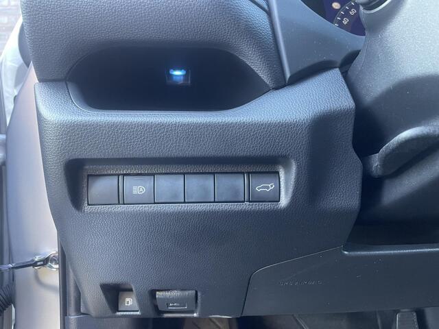 Toyota RAV4 2.5 Hybrid AWD Bi-Tone , 57.000 km, 1650 KG trekgewicht
