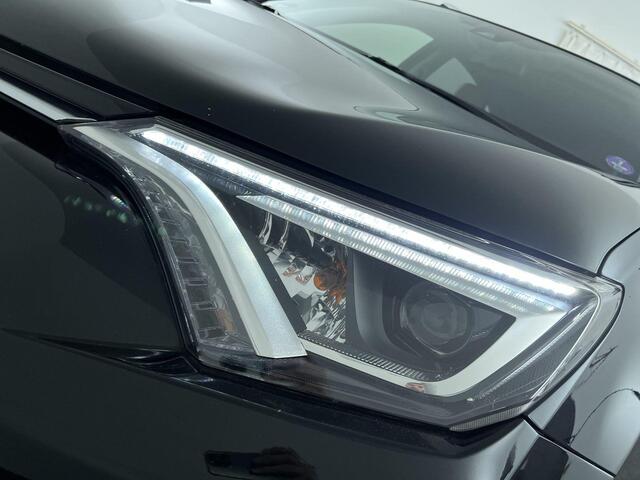 Toyota RAV4 2.5 Hybrid AWD Executive Business | Trekhaak |