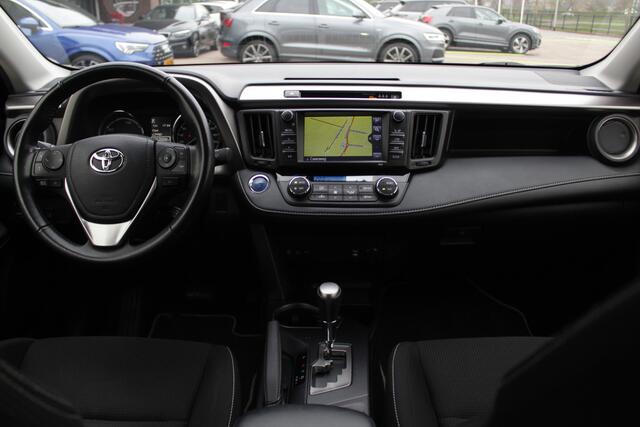 Toyota RAV4 2.5 Hybrid Style / Camera / Navigatie / Dealer onderhouden / Bluetooth / Cruise Control