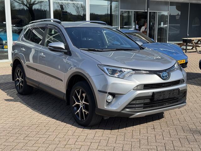 Toyota RAV4 2.5 Hybrid Style / Camera / Navigatie / Dealer onderhouden / Bluetooth / Cruise Control