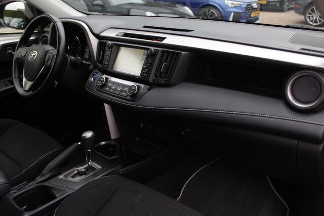 Toyota RAV4 2.5 Hybrid Style / Camera / Navigatie / Dealer onderhouden / Bluetooth / Cruise Control