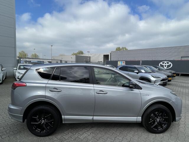 Toyota RAV4 2.5 Hybrid Executive Blindspot schuif-kanteldak