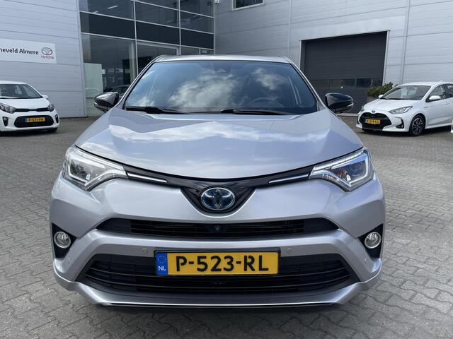 Toyota RAV4 2.5 Hybrid Executive Blindspot schuif-kanteldak