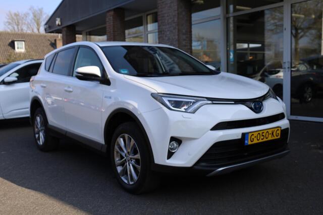 Toyota RAV4 2.5 Hybrid Executive LEER+MEMORY STOELVERW. 18"LMV DAB CAMERA NAVI ELEK.LAADKLEP 2xPDC DEALER-ONDERHOUDEN