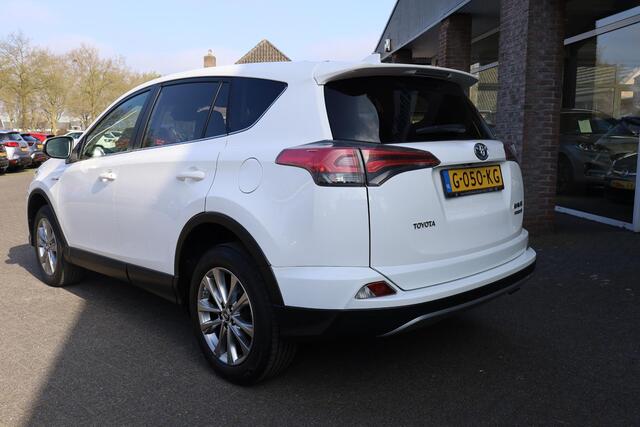 Toyota RAV4 2.5 Hybrid Executive LEER+MEMORY STOELVERW. 18"LMV DAB CAMERA NAVI ELEK.LAADKLEP 2xPDC DEALER-ONDERHOUDEN