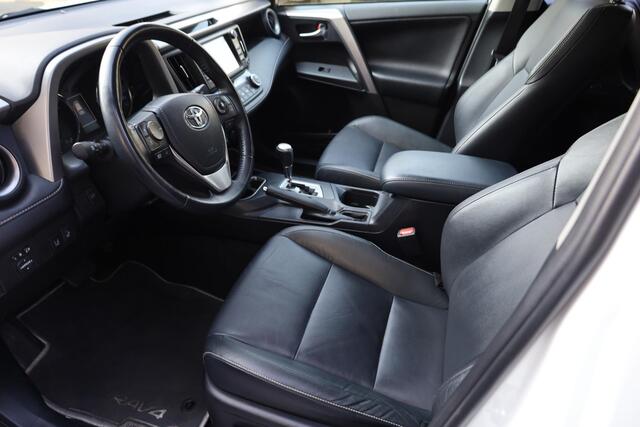 Toyota RAV4 2.5 Hybrid Executive LEER+MEMORY STOELVERW. 18"LMV DAB CAMERA NAVI ELEK.LAADKLEP 2xPDC DEALER-ONDERHOUDEN