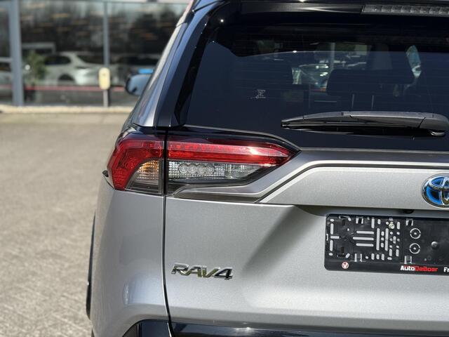 Toyota RAV4 2.5 Plug-in Hybrid AWD Bi-Tone Plus Trekhaak | Pano | Stoel- stuurverwarming