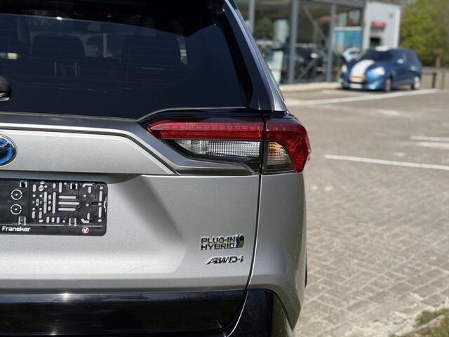 Toyota RAV4 2.5 Plug-in Hybrid AWD Bi-Tone Plus Trekhaak | Pano | Stoel- stuurverwarming