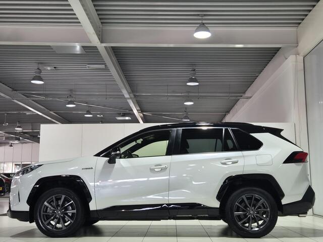Toyota RAV4 2.5 Hybrid AWD Bi-Tone | Zwart dak | |360° camera | Dodehoekdetectie | Parkeersensoren | JBL Premium audio | Stoelverwarming | Keyless | Elektr. Achterklep | Lederen bekleding |
