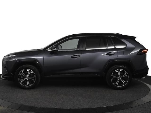 Toyota RAV4 2.5 Plug-in Hybrid AWD Bi-Tone Plus | 1500kg trekvermogen | 70 km elektrisch bereik | Stoelventilatie |