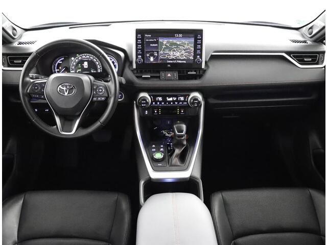 Toyota RAV4 2.5 Plug-in Hybrid AWD Bi-Tone Plus | 1500kg trekvermogen | 70 km elektrisch bereik | Stoelventilatie |