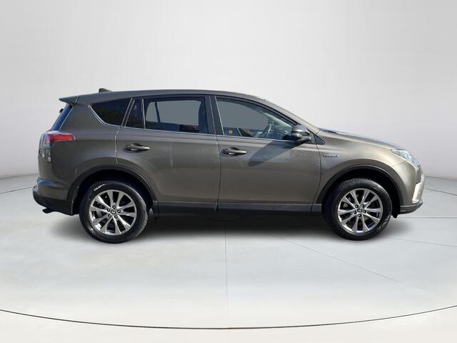 Toyota RAV4 2.5 Hybrid AWD Dynamic | Navigatie | Achteruitrijcamera | Elektrisch achterklep | Stoelverwarming | Trekhaak