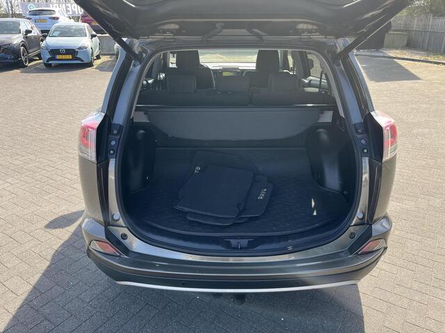 Toyota RAV4 2.5 Hybrid AWD Dynamic | Navigatie | Achteruitrijcamera | Elektrisch achterklep | Stoelverwarming | Trekhaak