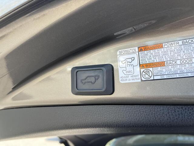 Toyota RAV4 2.5 Hybrid AWD Dynamic | Navigatie | Achteruitrijcamera | Elektrisch achterklep | Stoelverwarming | Trekhaak