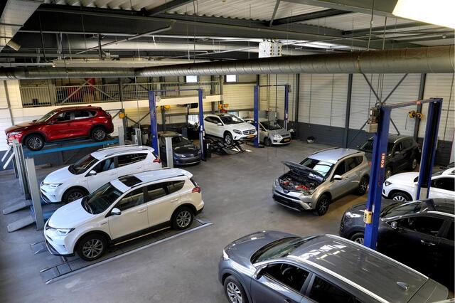 Toyota RAV4 2.5 Hybrid AWD Executive 4X4,PANO,NAV/CAM,JBL,TREKHAAK