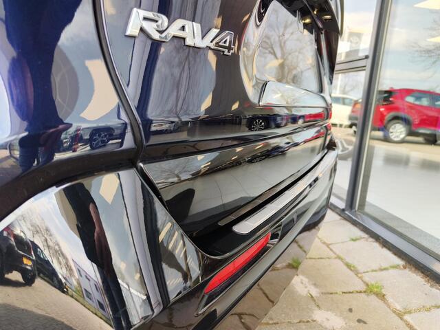Toyota RAV4 2.5 Plug-in Hybrid AWD Bi-Tone Plus | JBL | Leer | Stoel koeling & verwarming | Trekhaak | BSM | Navi | Zeer compleet!