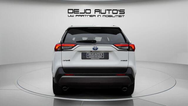 Toyota RAV4 2.5 HYBRID AWD TEAM D LED NAVI-CARPLAY ELEKT-ACHTERKLEP ALL SEASON PDC V+A CAMERA AFN-TREKHAAK 1650KG TREKGEWICHT