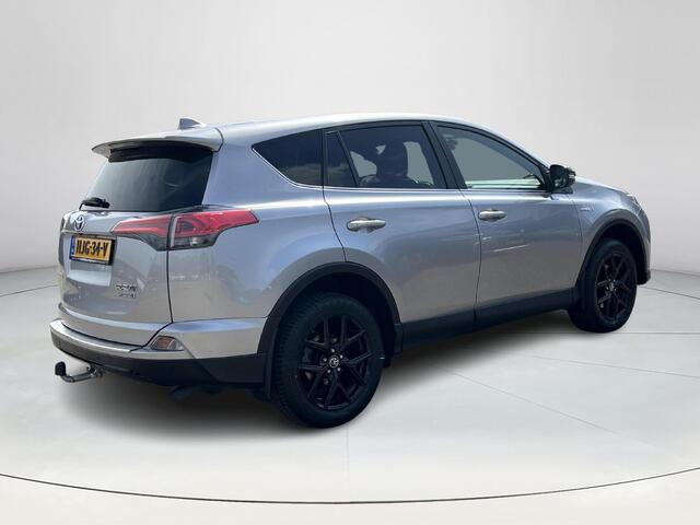 Toyota RAV4 2.5 Hybrid AWD Black Edition | Navigatie | Trekhaak | Parkeercamera | Licht metalen velgen |