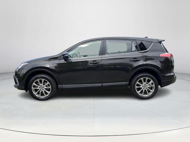 Toyota RAV4 2.5 Hybrid First Edition | Trekhaak | Navigatie | Parkeersensoren | 18 inch LM-velgen |
