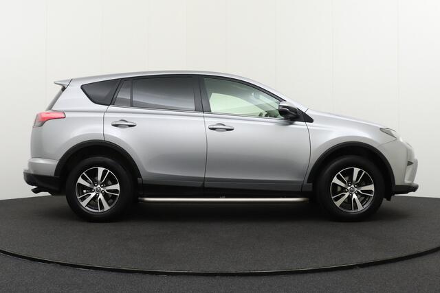 Toyota RAV4 2.0 153 PK VVT-i Dynamic Camera Adapt. Cruise Trekhaak LED