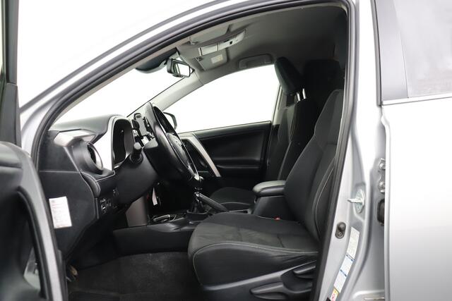 Toyota RAV4 2.0 153 PK VVT-i Dynamic Camera Adapt. Cruise Trekhaak LED