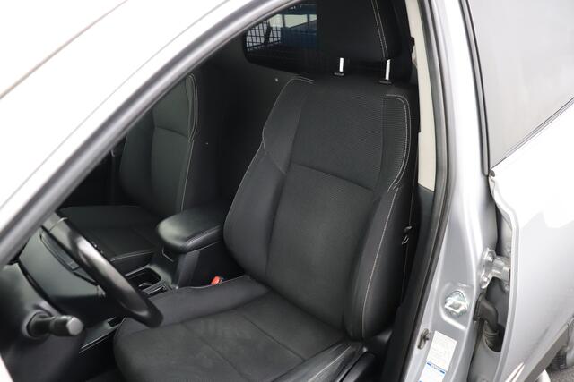 Toyota RAV4 2.0 153 PK VVT-i Dynamic Camera Adapt. Cruise Trekhaak LED