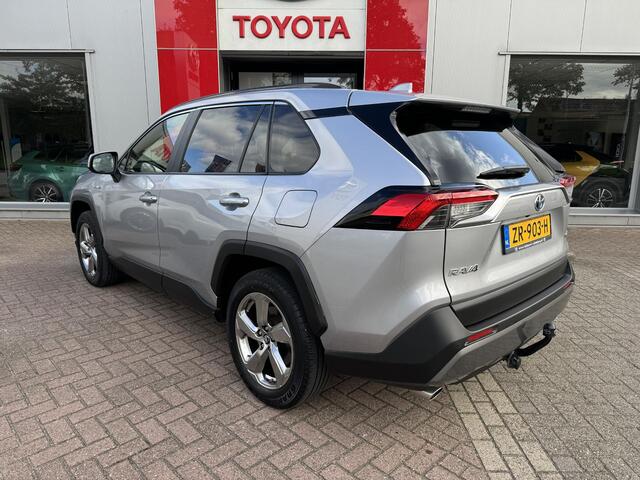 Toyota RAV4 2.5 Hybrid AWD Dynamic | NL auto | Adaptive cruise control | Keyless | Schakel peddels aan stuur | Start/Stop systeem | Spraakbediening | Elektr. Achterklep |