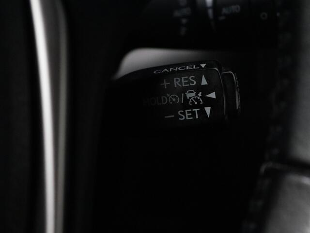 Toyota RAV4 2.5 Hybrid AWD Style