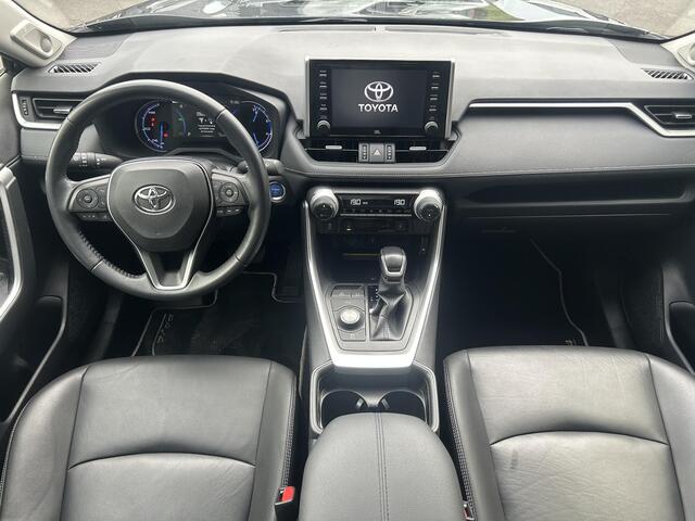 Toyota RAV4 2.5 Hybrid AWD Executive Blind Spot | Lederen bekleding | 18 inch | Blind spot monitor | JBL premium sound