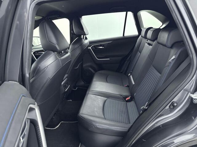 Toyota RAV4 2.5 Hybrid Bi-Tone