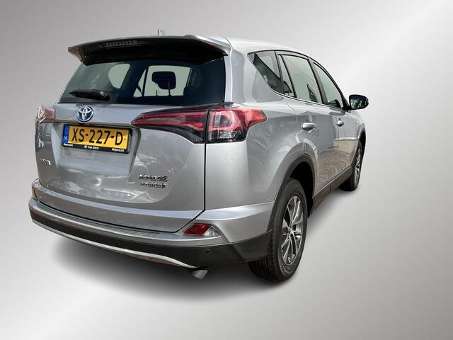 Toyota RAV4 2.5 Hybrid Dynamic, Parkeersensoren voor en achter , NAVI