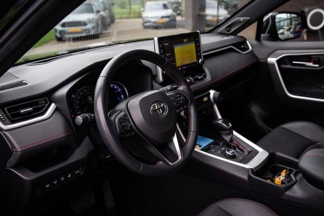 Toyota RAV4 2.5 Plug-in Hybrid AWD Style Elektrisch glazen panoramadak, Adap. cruise, Head-up display, trekhaak