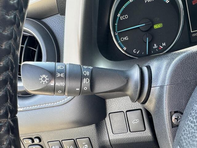 Toyota RAV4 2.5 Hybrid AWD Style