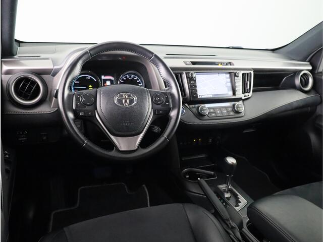 Toyota RAV4 2.5 Hybrid Style Limited | Camera | LM velgen | Navigatie | Cruise Control Adaptief | Elektrisch bedienbare achterklep | Parkeersensoren | Stoelverwarming |