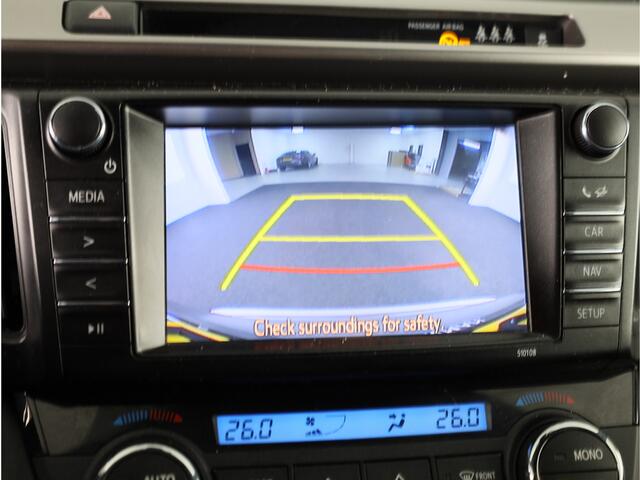 Toyota RAV4 2.5 Hybrid Style Limited | Camera | LM velgen | Navigatie | Cruise Control Adaptief | Elektrisch bedienbare achterklep | Parkeersensoren | Stoelverwarming |