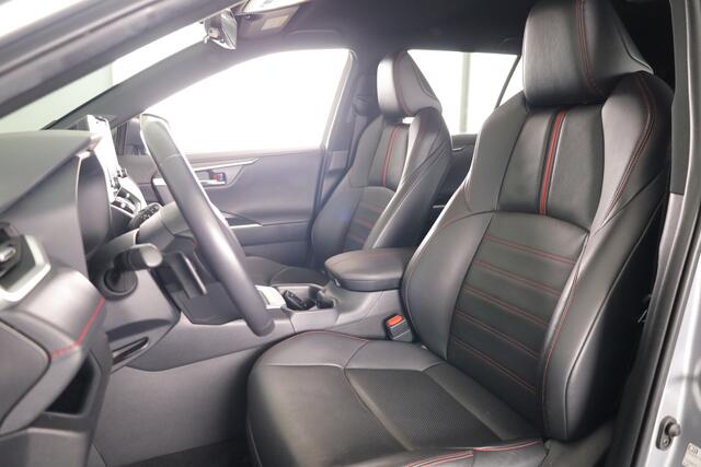 Toyota RAV4 2.5 Plug-in Hybrid AWD Bi-Tone Plus | Parkeersensoren | JBL-Audio | Navigatie | Climate Control | Stoelverwarming | Draadloze telefoonlader | Dodehoek Ass. | 360 Camera |
