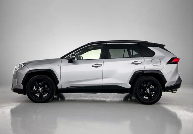 Toyota RAV4 2.5 Hybrid AWD Bi-Tone Innovation Pack | Panoramadak | JBL | Navigatie | 360 Camera | 1.650 KG Trekgewicht |