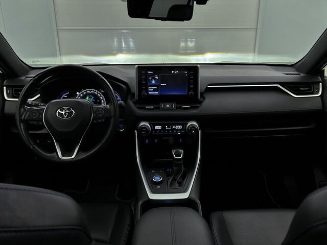 Toyota RAV4 2.5 Hybrid AWD Bi-Tone Innovation Pack | Panoramadak | JBL | Navigatie | 360 Camera | 1.650 KG Trekgewicht |