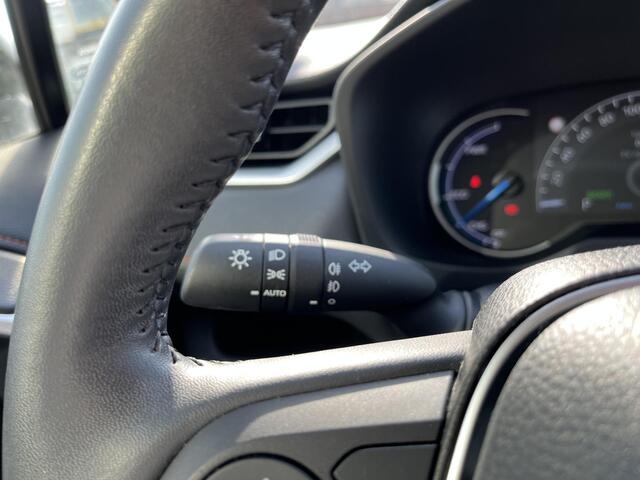 Toyota RAV4 Adventure , JBL Premium audio ,Stoel- & stuurwiel verwarming , Elek. Achterklep ,Elek. Inklapbare buitenspiegels , Autom. Dimmende binnenspiegel , Keyless , Treeplanken