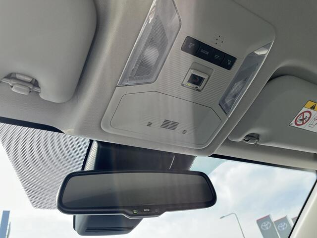 Toyota RAV4 Adventure , JBL Premium audio ,Stoel- & stuurwiel verwarming , Elek. Achterklep ,Elek. Inklapbare buitenspiegels , Autom. Dimmende binnenspiegel , Keyless , Treeplanken