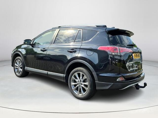 Toyota RAV4 2.5 Hybrid AWD Executive | Beige leder | Bearlock | Trekhaak | Navigatie | JBL audio |