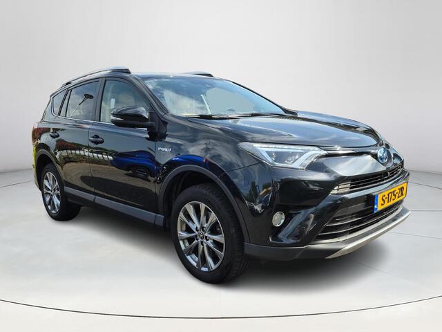 Toyota RAV4 2.5 Hybrid AWD Executive | Beige leder | Bearlock | Trekhaak | Navigatie | JBL audio |