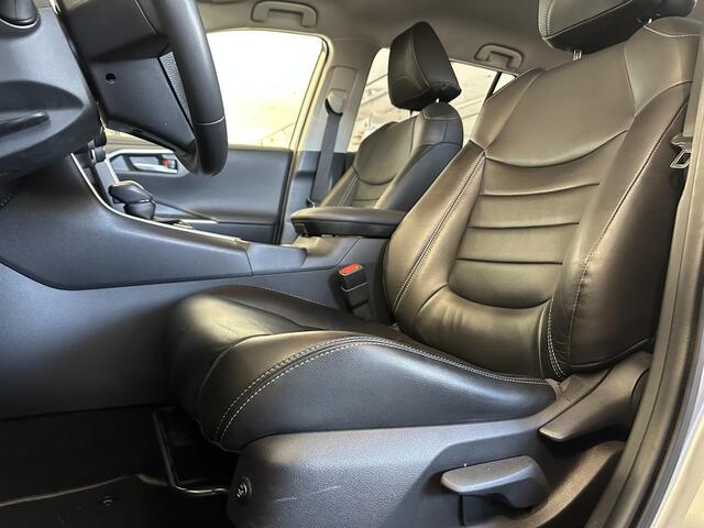 Toyota RAV4 2.5 Hybrid AWD Business Plus AUTOMAAT | TREKHAAK | LEDEREN BEKLEDING | COMPLETE AUTO!