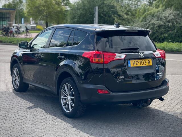 Toyota RAV4 2.0 150pk 4WD AUTOMAAT NAVI CAMERA TREKHAAK