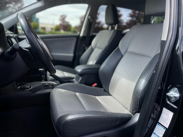 Toyota RAV4 2.0 150pk 4WD AUTOMAAT NAVI CAMERA TREKHAAK