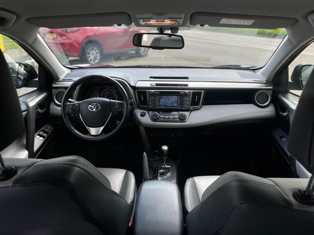Toyota RAV4 2.0 150pk 4WD AUTOMAAT NAVI CAMERA TREKHAAK