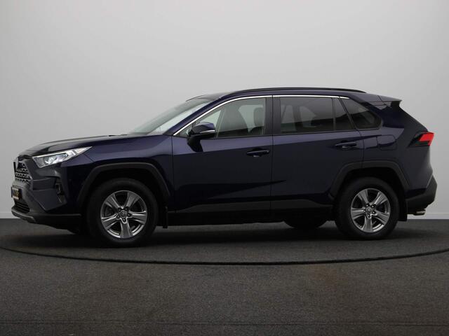 Toyota RAV4 2.5 Hybrid AWD Dynamic | 10 Jaar Garantie! | Geremd 1650kg | Stoelverwarming | Achteruitrijcamera |